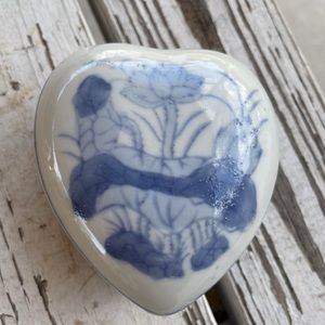 Vintage blue and white heart shaped ring box